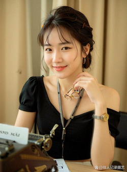 公司的员工味道中字强多人功能展示